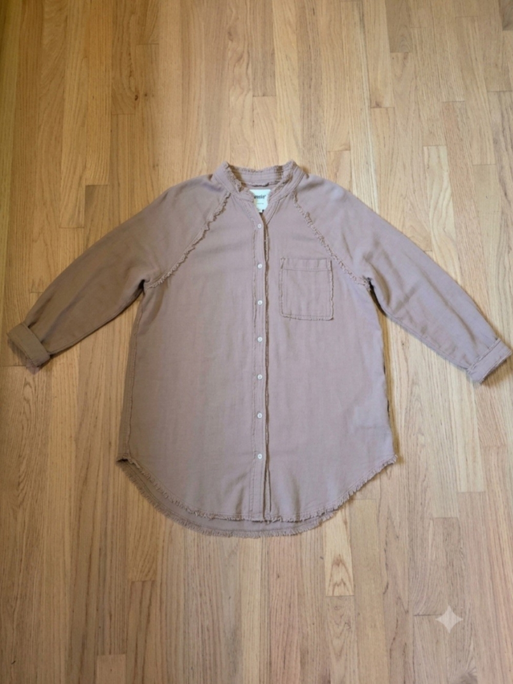 Aerie Light Taupe Long-Sleeve Button-Up Shirt Size XS